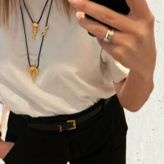 Petal necklace