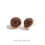 Ria brown stud earrings